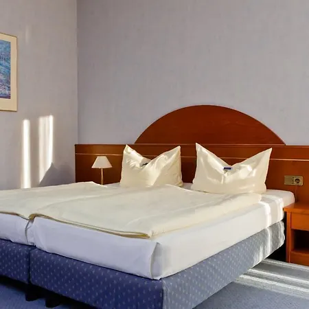 Waldbahn Hotel 4*